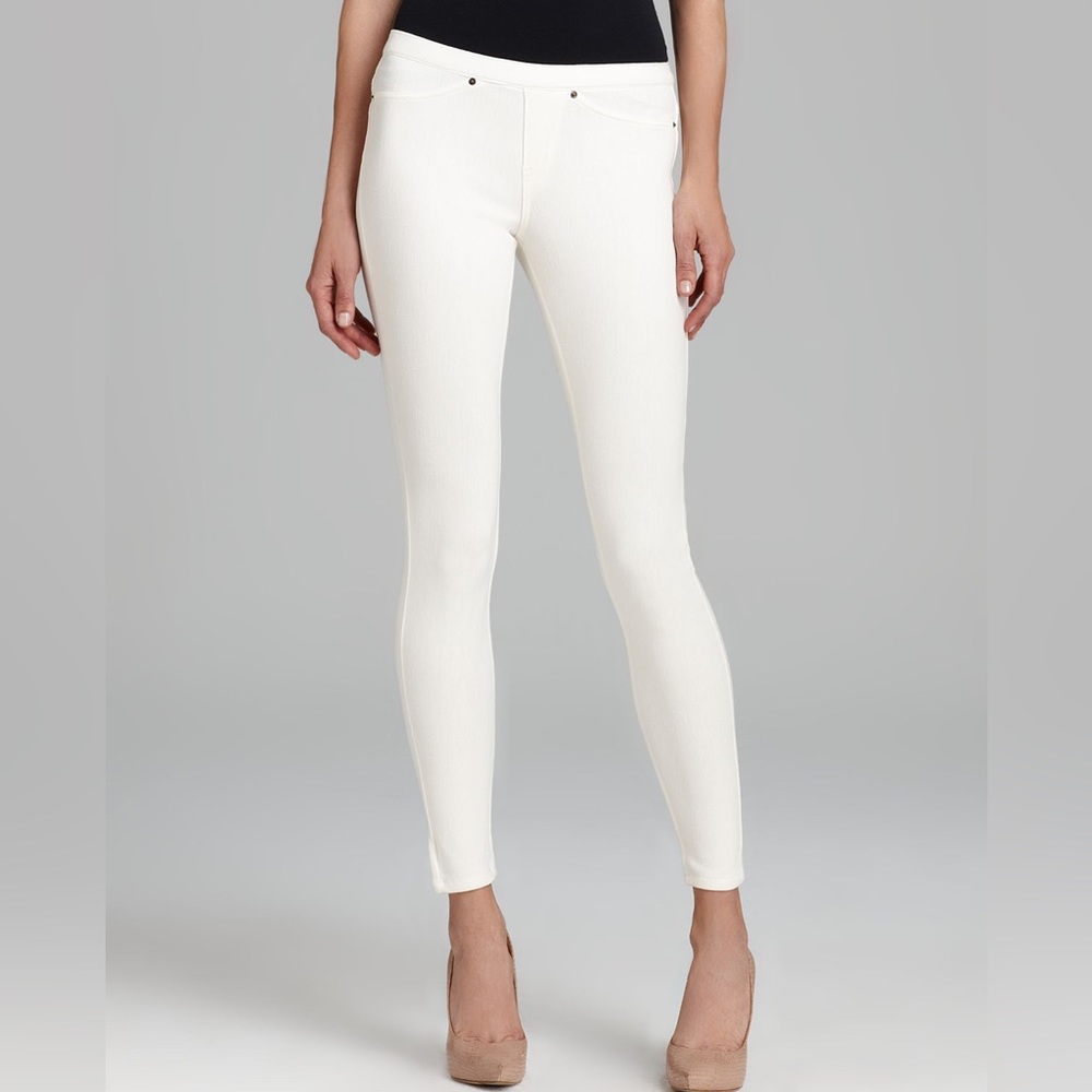 HUE White Ribbed Leggings